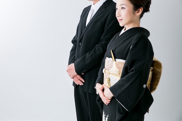 黒留袖ん女性